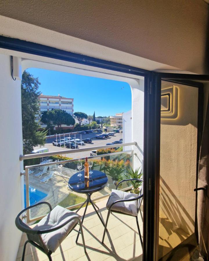 Zarco - Cosy Apartment In Vilamoura With A Balcony With View To The 2 Swimming Pools - Near The Beach & The Marina Quarteira Kültér fotó