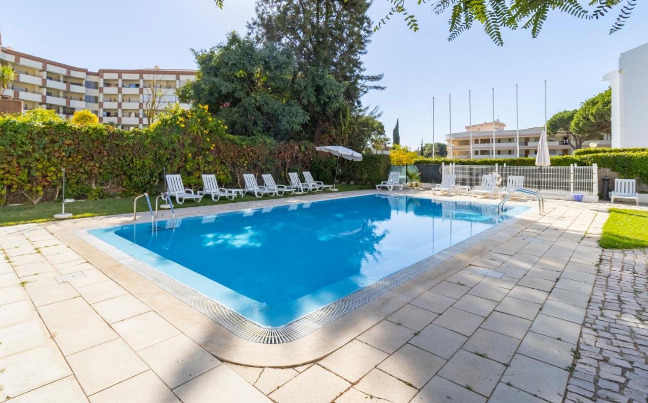 Zarco - Cosy Apartment In Vilamoura With A Balcony With View To The 2 Swimming Pools - Near The Beach & The Marina Quarteira Kültér fotó